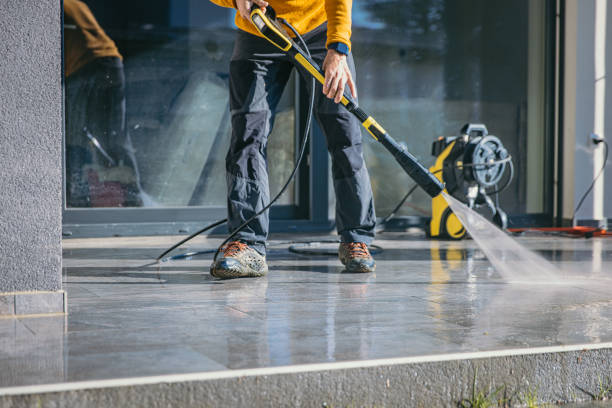 Professional Pressure Washing Services in Maplewood, MN